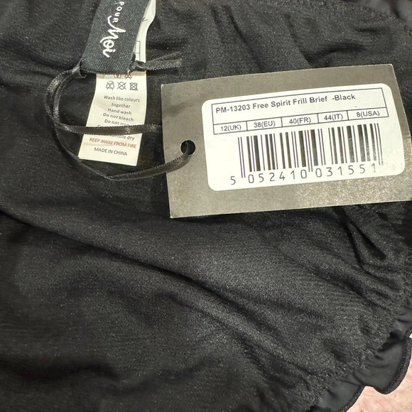 POUR MOI
Free Spirit Frill Brief Black  ( swimwear )
SZ : 8  $26 - Picture 11 of 11